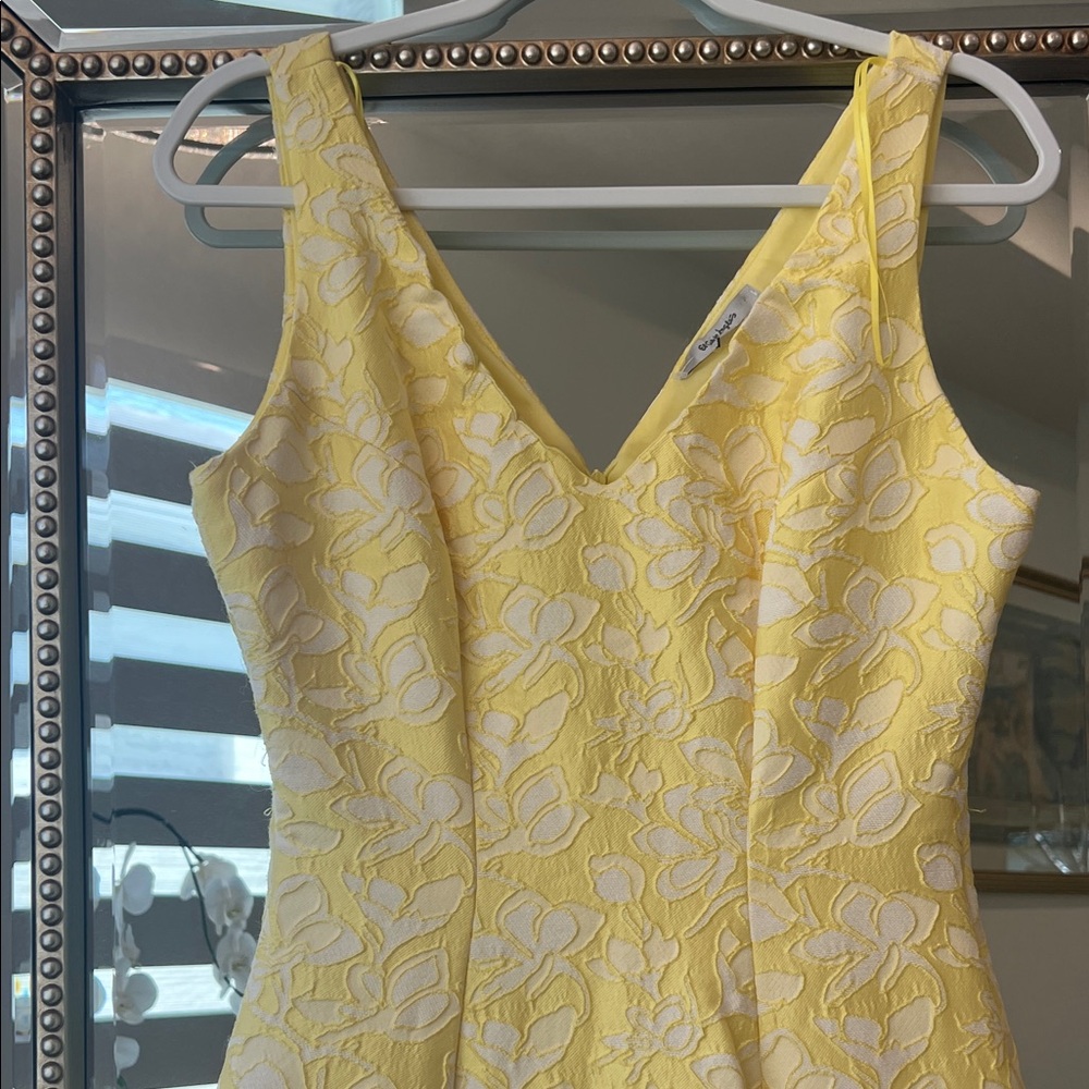 Chic Yellow Floral Maxi Dress - Picture 3 of 11